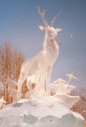 Вот Он! Как бы это помягче. Во! Оно! Серебряное копытце!